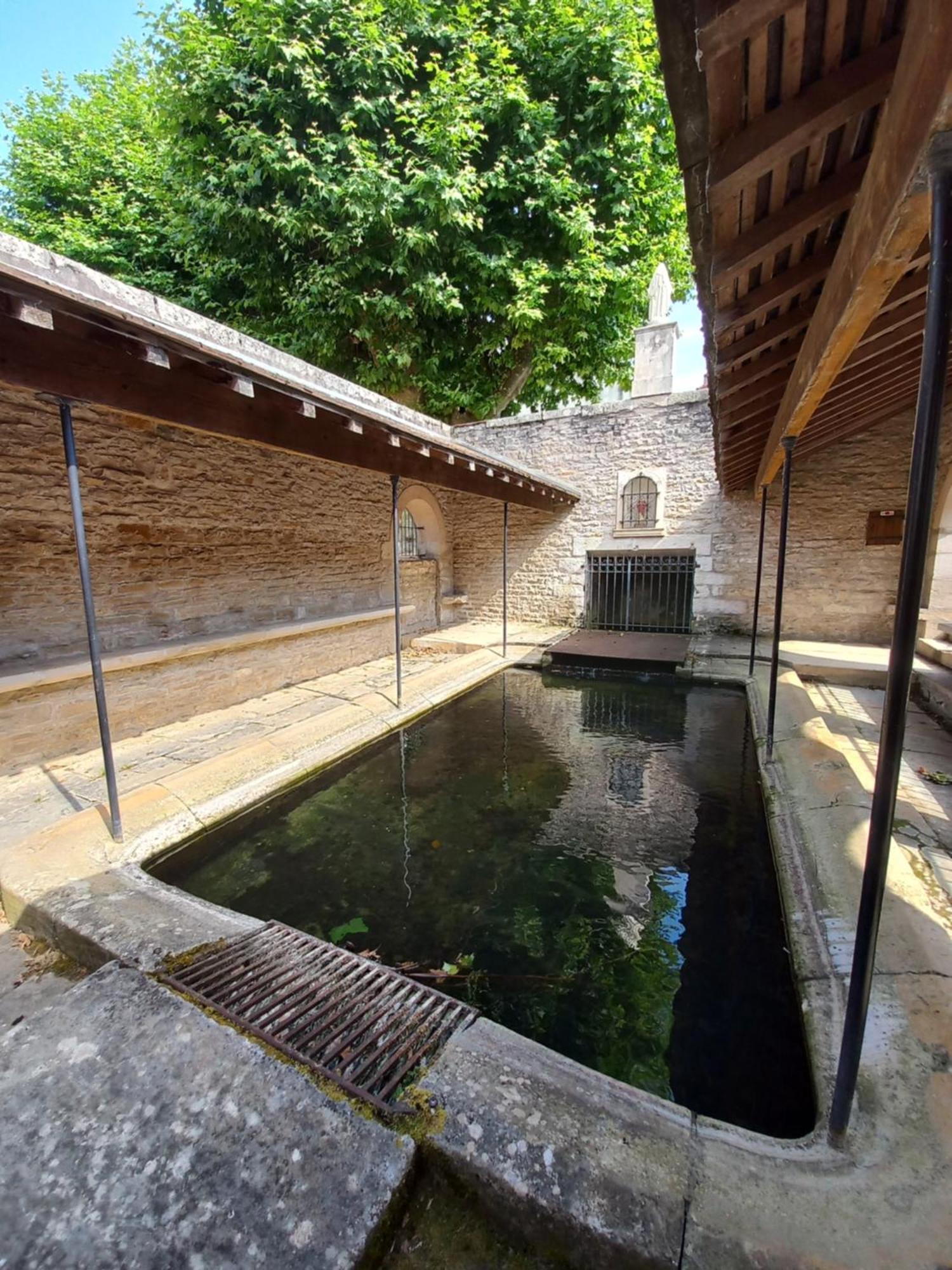 Aupres Du Lavoir Remigny 外观 照片